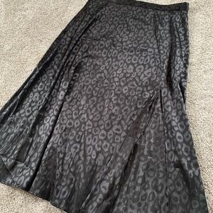 Black Leopard Print MIDI Skirt with Slit